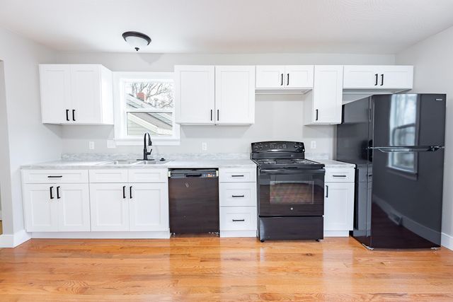 1613 N Weller Avenue, Springfield, MO 65803