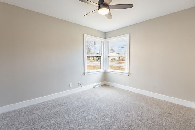 1613 N Weller Avenue, Springfield, MO 65803