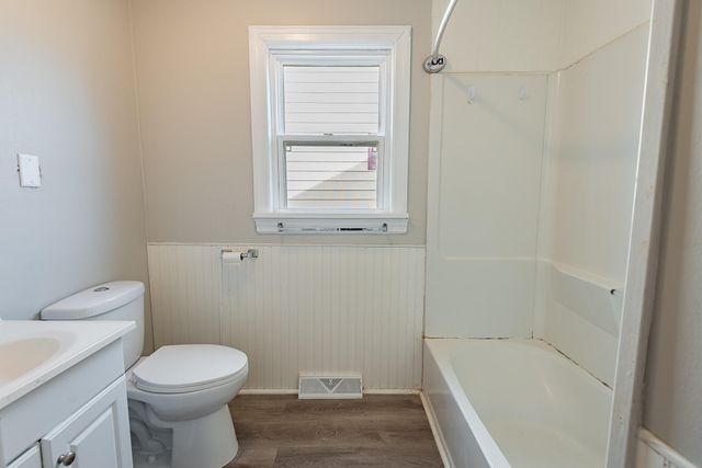 1613 N Weller Avenue, Springfield, MO 65803