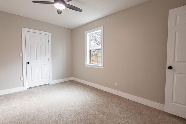 1613 N Weller Avenue, Springfield, MO 65803