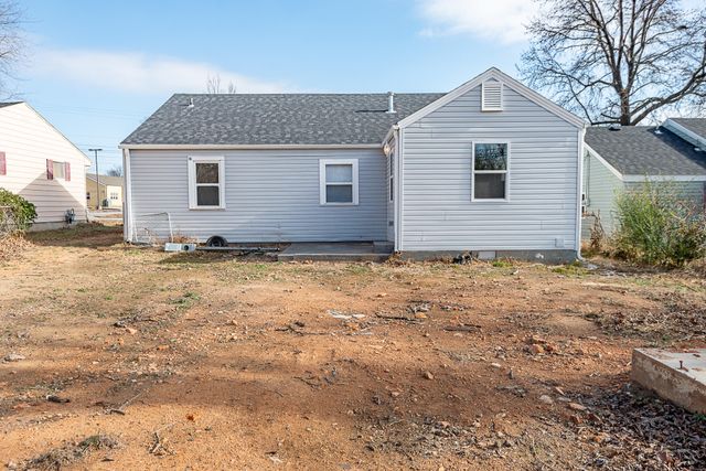 1613 N Weller Avenue, Springfield, MO 65803