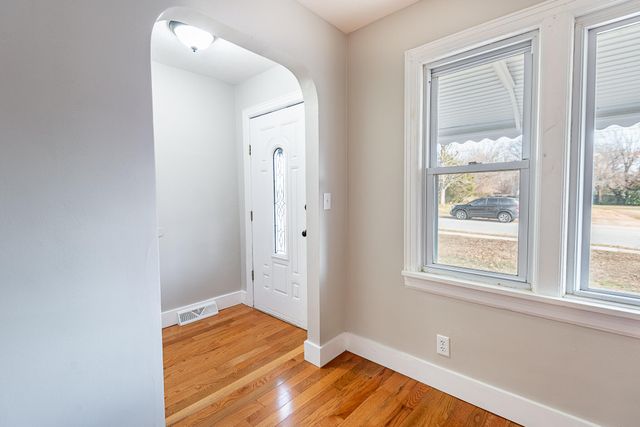 1613 N Weller Avenue, Springfield, MO 65803