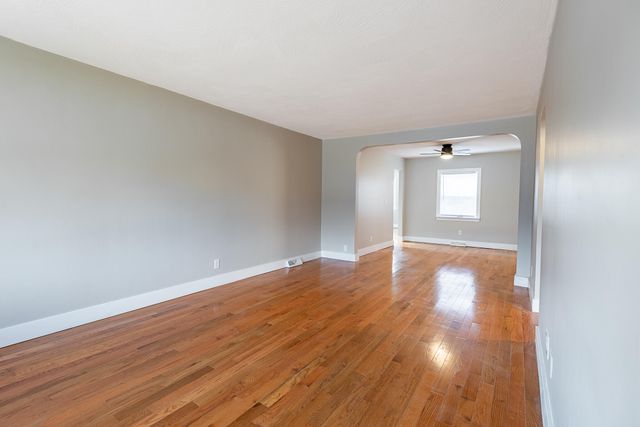 1613 N Weller Avenue, Springfield, MO 65803