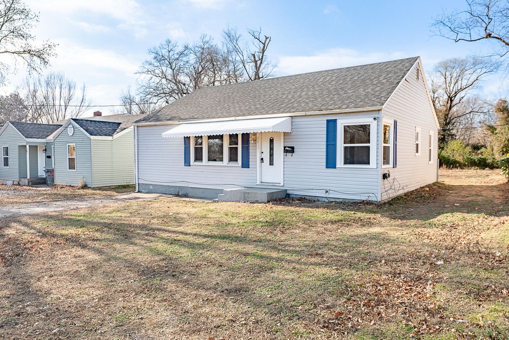 1613 N Weller Avenue, Springfield, MO 65803
