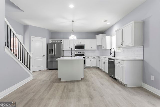 2894 Ashly Woods Court, Snellville, GA 30078