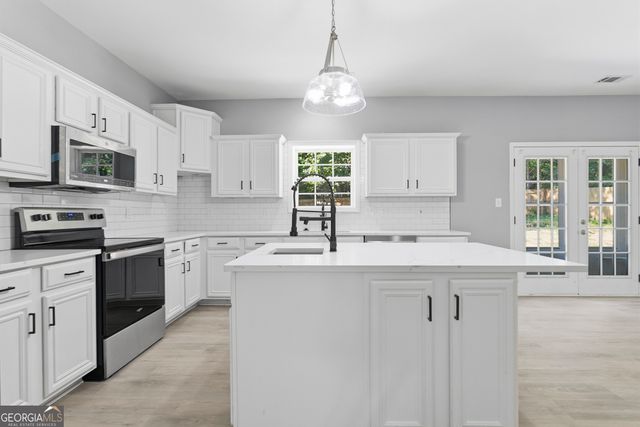 2894 Ashly Woods Court, Snellville, GA 30078
