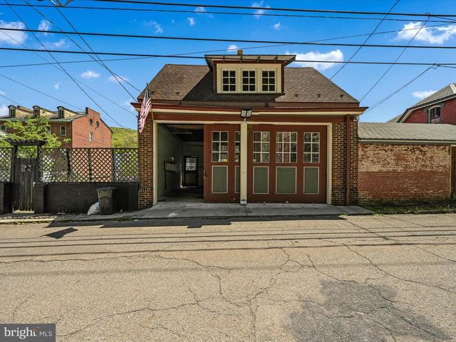 431 CENTRE ST, Ashland, PA 17921