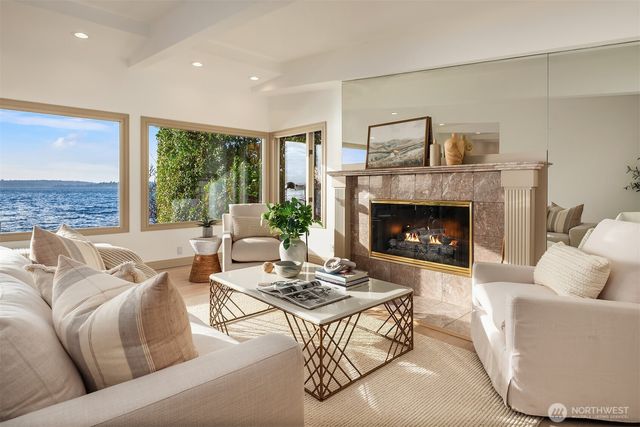 175 Lake Avenue W, Kirkland, WA 98033