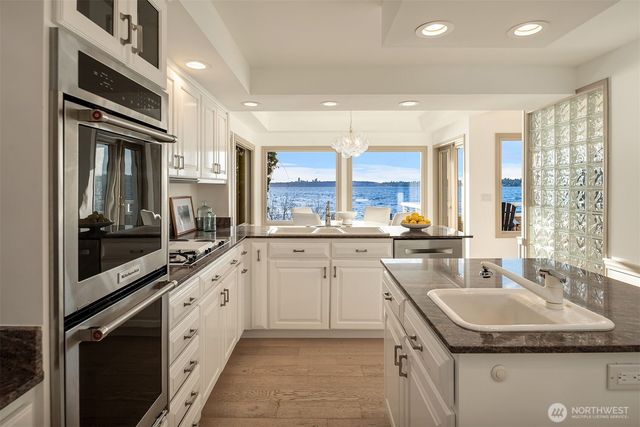 175 Lake Avenue W, Kirkland, WA 98033