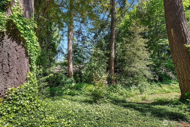 8108 138th Avenue NE, Redmond, WA 98052