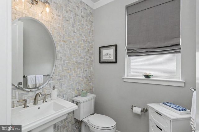1184 HARPER DR, Warminster, PA 18974