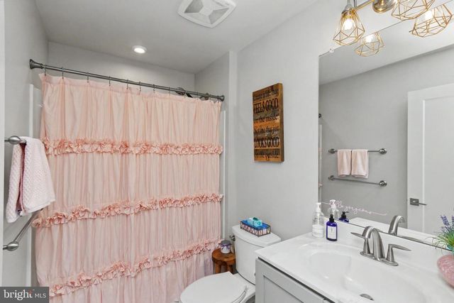 1184 HARPER DR, Warminster, PA 18974