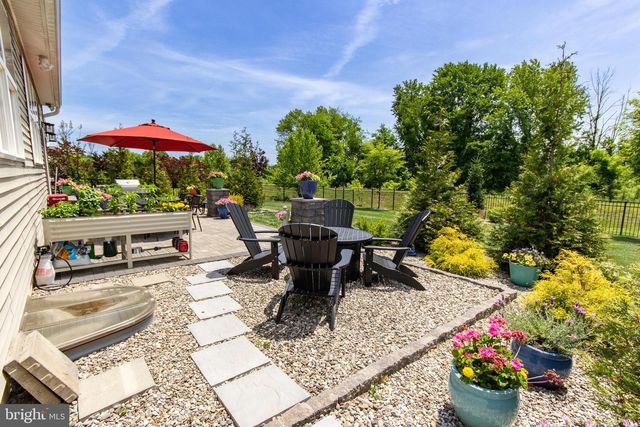 1184 HARPER DR, Warminster, PA 18974
