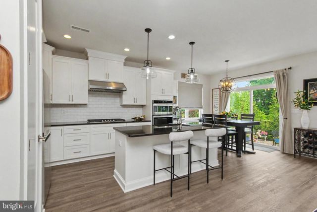 1184 HARPER DR, Warminster, PA 18974