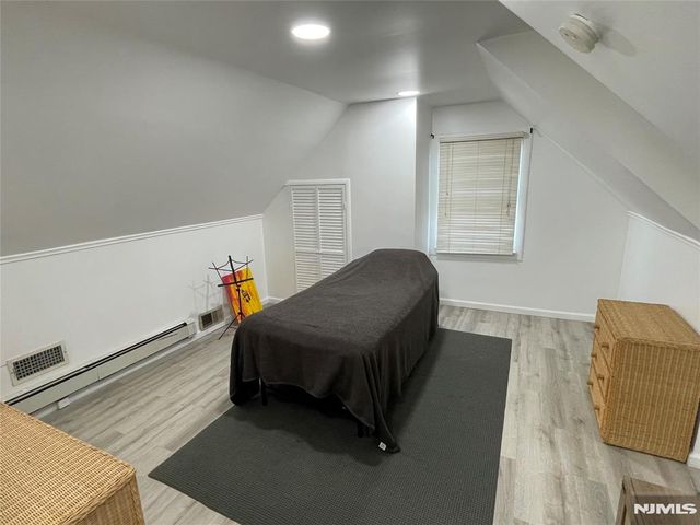 950 S Plympton Street, New Milford, NJ 07646