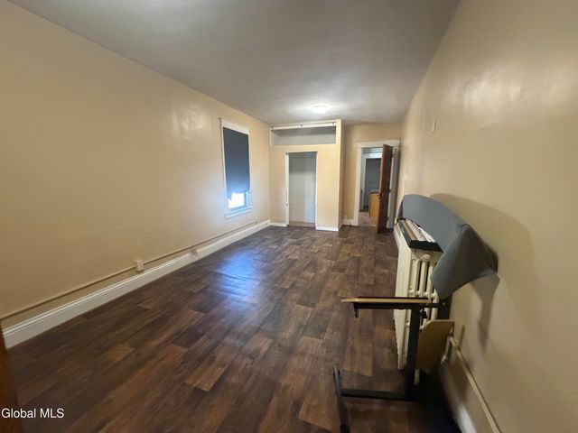 1405 State Street, Schenectady, NY 12304
