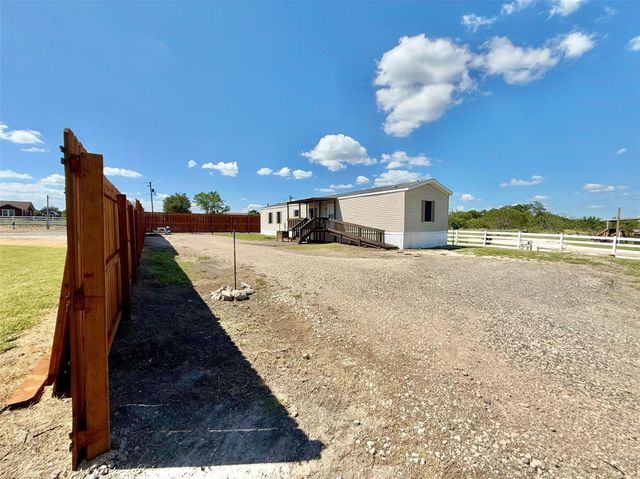 371 & 379 Fm 60 E, Somerville, TX 77879