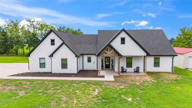 7 Silver Spur Drive, Mt Pleasant, TX 75455