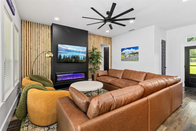 7 Silver Spur Drive, Mt Pleasant, TX 75455