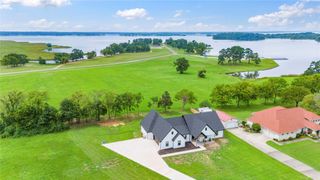 7 Silver Spur Drive, Mt Pleasant, TX 75455