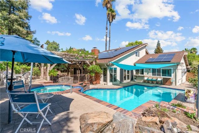 25451 Via Escovar, Valencia, CA 91355