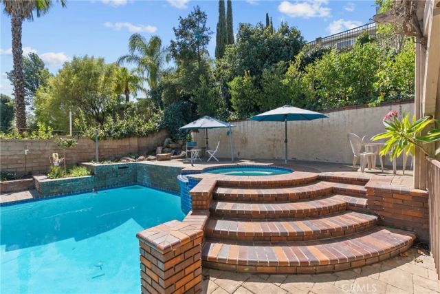 25451 Via Escovar, Valencia, CA 91355