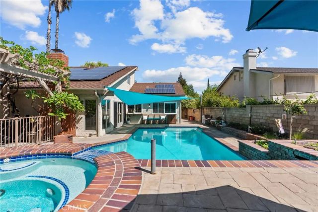 25451 Via Escovar, Valencia, CA 91355