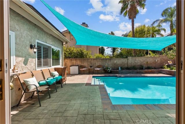 25451 Via Escovar, Valencia, CA 91355
