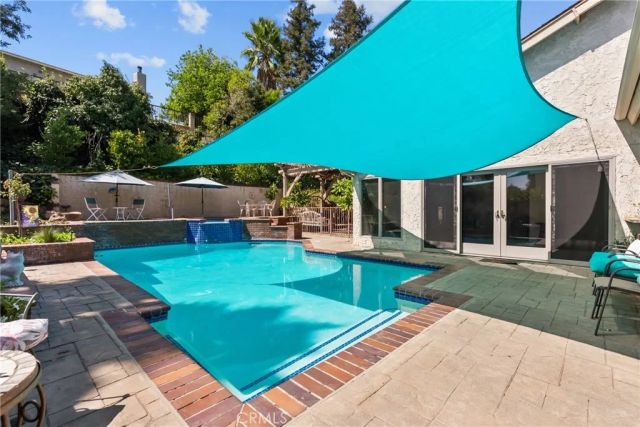 25451 Via Escovar, Valencia, CA 91355