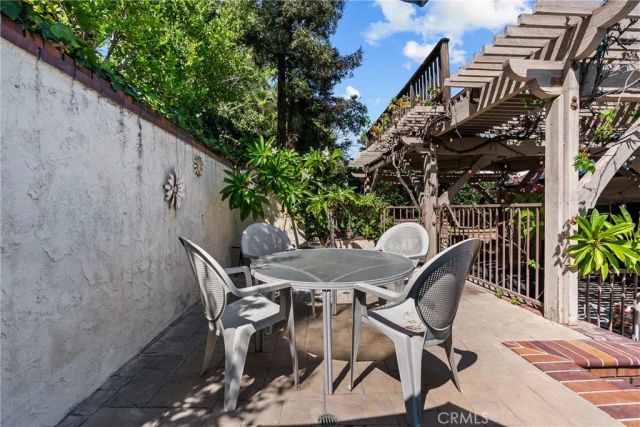 25451 Via Escovar, Valencia, CA 91355