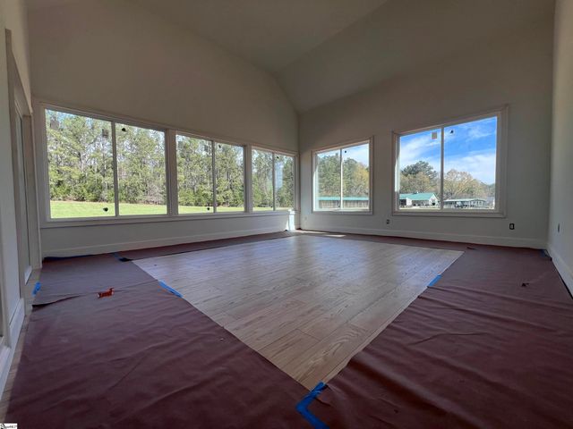 406 Casey Road, Woodruff, SC 29388