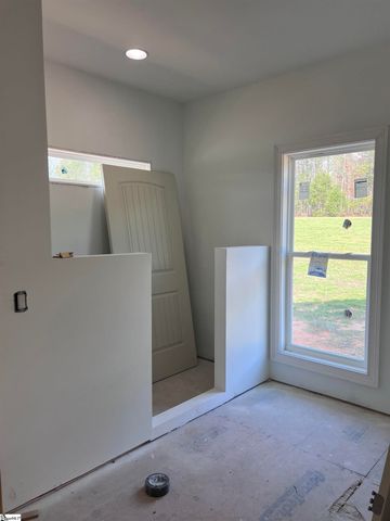 406 Casey Road, Woodruff, SC 29388