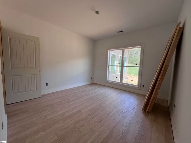 406 Casey Road, Woodruff, SC 29388