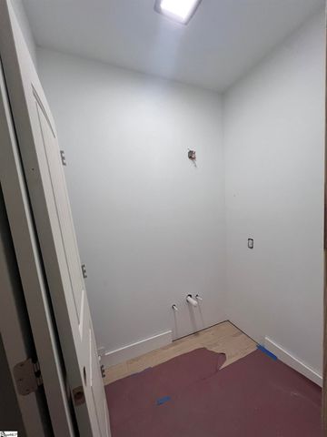 406 Casey Road, Woodruff, SC 29388