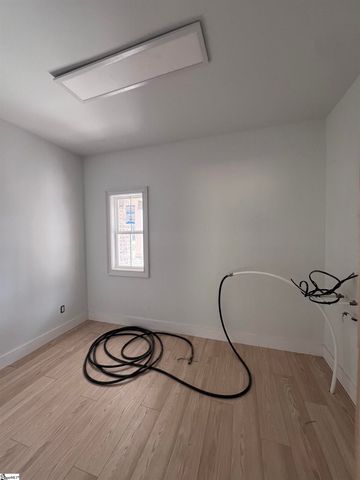 406 Casey Road, Woodruff, SC 29388