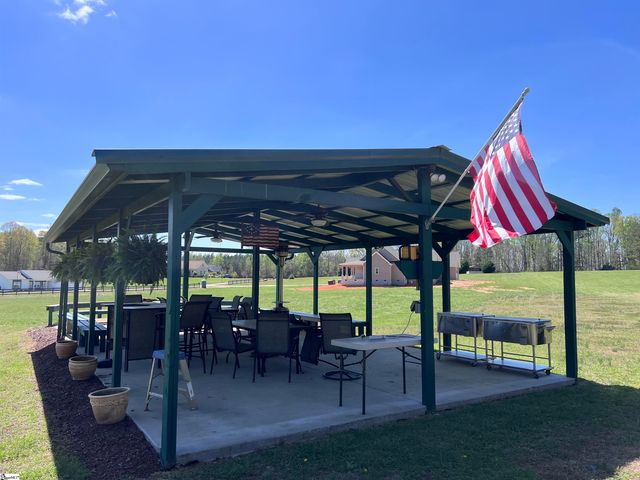 406 Casey Road, Woodruff, SC 29388