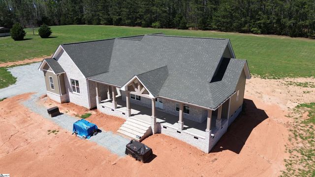 406 Casey Road, Woodruff, SC 29388