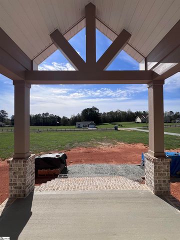 406 Casey Road, Woodruff, SC 29388