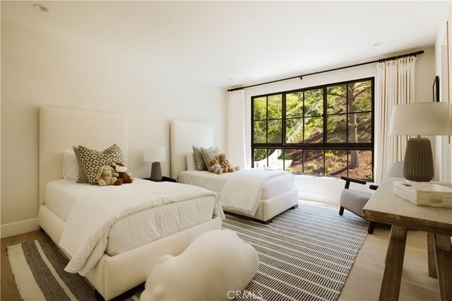 4072 Alonzo Avenue, Encino, CA 91316
