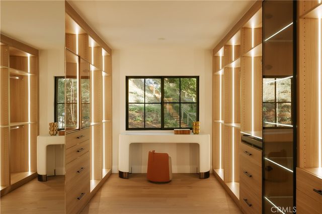 4072 Alonzo Avenue, Encino, CA 91316