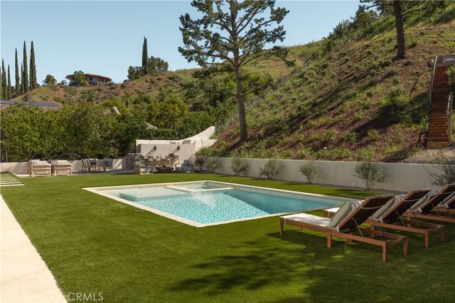 4072 Alonzo Avenue, Encino, CA 91316