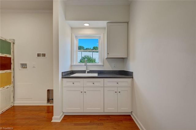 3522 Charing Cross Road, Greensboro, NC 27455