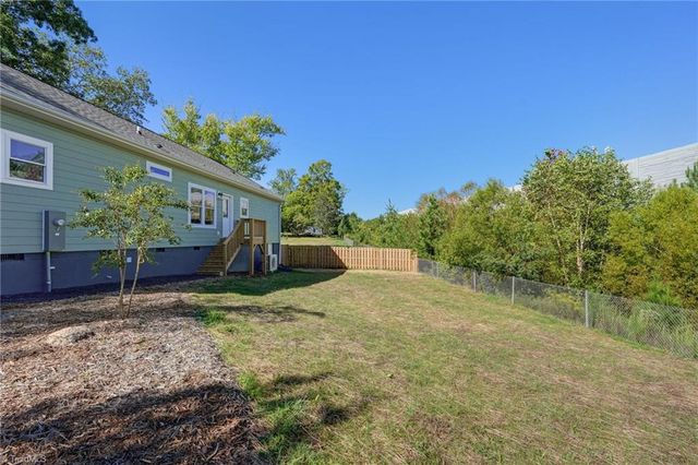 3522 Charing Cross Road, Greensboro, NC 27455