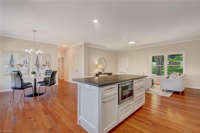 3522 Charing Cross Road, Greensboro, NC 27455