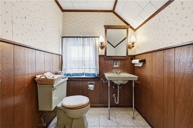 105 Summit Avenue, Ohioville, PA 15059
