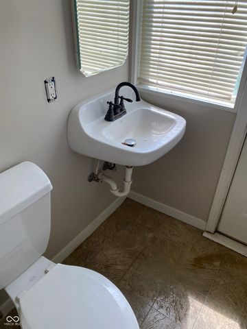 20 Woodland Drive, Indianapolis, IN 46201