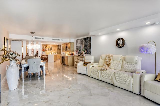 1155 Hillsboro Mile 607, Hillsboro Beach, FL 33062