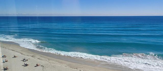 1155 Hillsboro Mile 607, Hillsboro Beach, FL 33062
