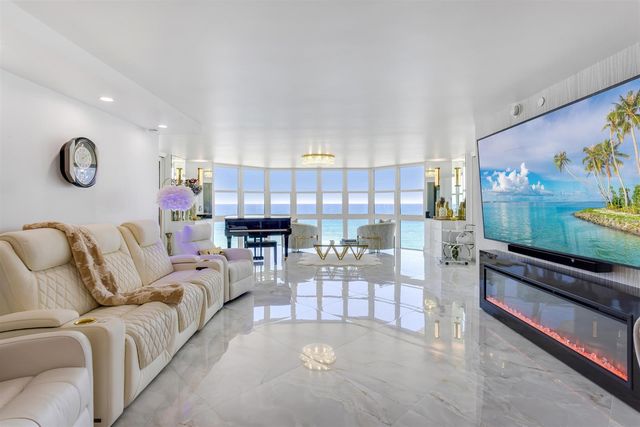 1155 Hillsboro Mile 607, Hillsboro Beach, FL 33062
