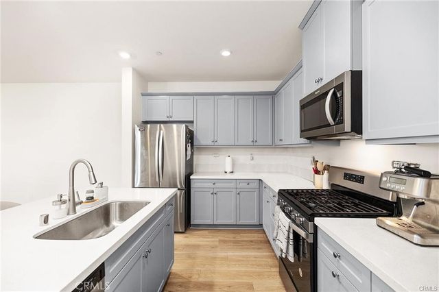 3906 E Coronado Privado, Ontario, CA 91761